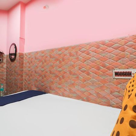 Spot On 49584 Asmi Hotel Hugli-Chinsurah Екстериор снимка